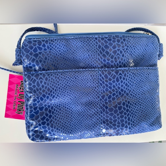 NWT Pinky vintage leather shoulder blue Snakeskin bag. Very soft thin strap - Picture 2 of 6